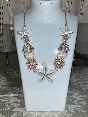 Beachy Starfish Rhinestone Pearl Seashell Necklace NEW!